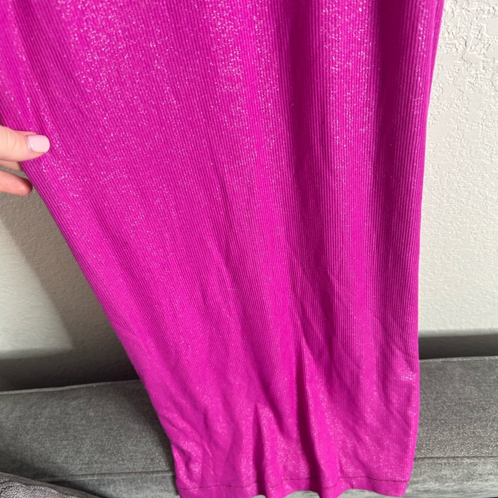 BNWT Skims maxi dress in fuchsia foil - Picture 11 of 16